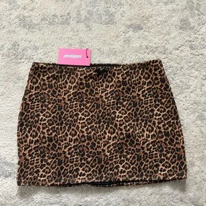 NWT Edikted cheetah print skirt